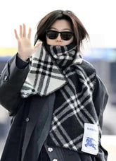 China Replica Burberry Scarf 46usd Only